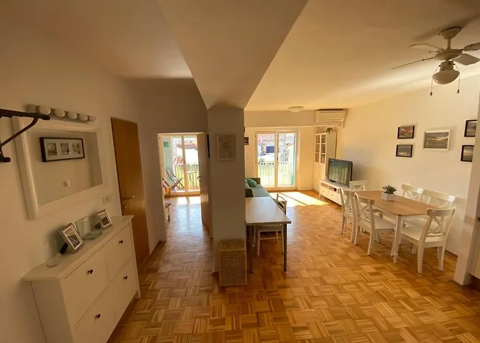 公寓 Lucy Piran-punta *