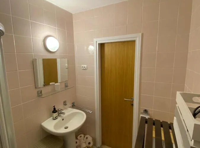 Lucy Piran-punta * 皮兰